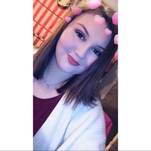 Meet your Posher, Hannah